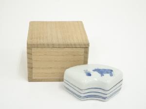 染付扇面香合（保護箱）